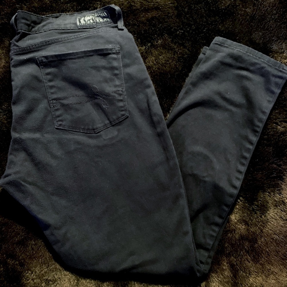 Denizen Modern Skinny Jeans